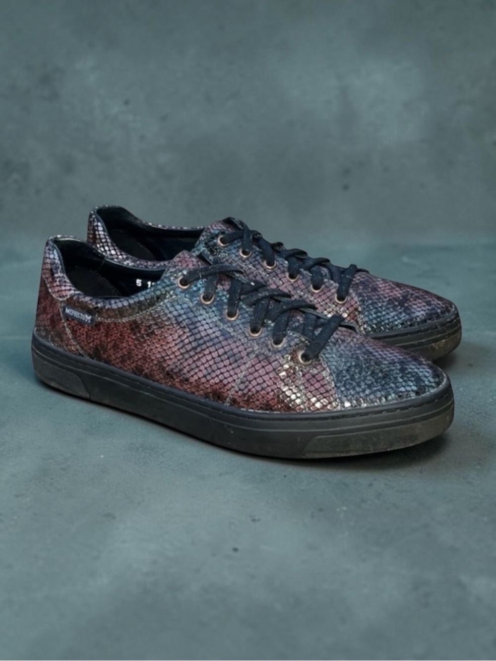 Mephisto Antonia Bordeaux Leather Sneaker in Burgundy Snakeskin US 9.5